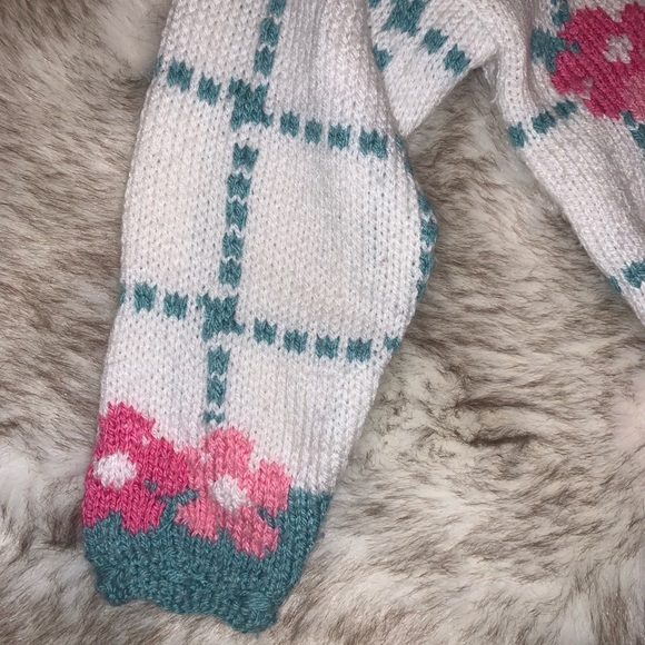 Handmade Knit Kids Sweater 💕 - Picture 5 of 5